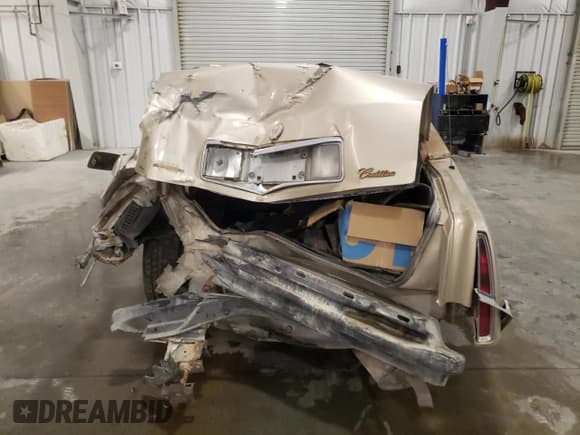 ✅ 1994 Cadillac DeVille • VIN: 1G6KD52B4RU263562 • Lot: 80874975. Listed on Copart with 261,372 mi. Free auction sales archive from the USA and detailed vehicle history report at DreamBid. Image 6.