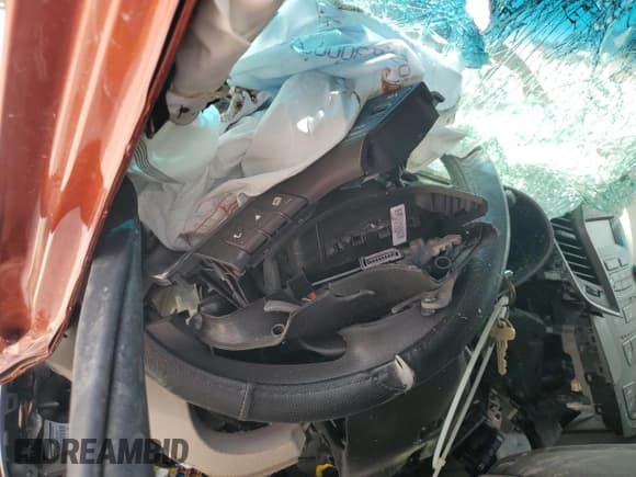 ✅ 2016 Hyundai Santa Fe • VIN: 5XYZT3LB3GG318650 • Lot: 87057575. Listed on Copart with Not provided. Free auction sales archive from the USA and detailed vehicle history report at DreamBid. Image 9.