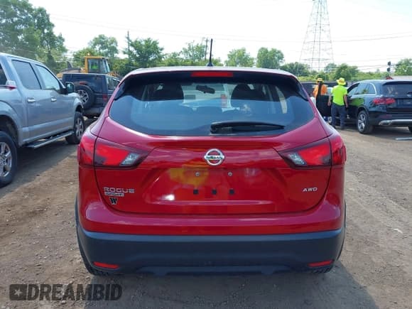 ✅ 2018 Nissan Rogue SL • VIN: JN1BJ1CR3JW283923 • Lot: 42718481. Wystawiony na IAAI z przebiegiem 78 484 mil. Bezpłatny archiwum sprzedaży aukcyjnych z USA i szczegółowy raport historii pojazdu na DreamBid. Zdjęcie 17.