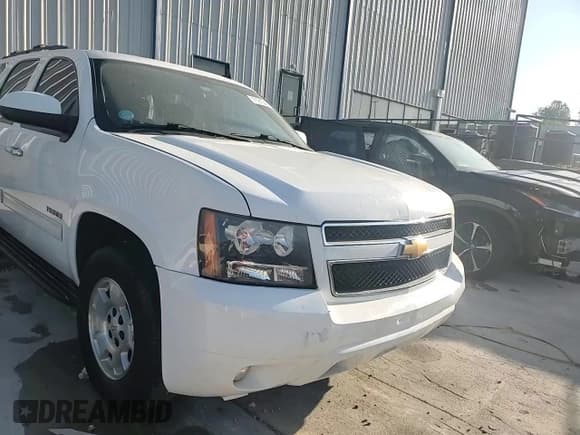 ✅ 2012 Chevrolet Tahoe LT • VIN: 1GNSCBE08CR182588 • Lot: 71915405. Wystawiony na Copart z przebiegiem 170 026 mil. Bezpłatny archiwum sprzedaży aukcyjnych z USA i szczegółowy raport historii pojazdu na DreamBid. Zdjęcie 14.