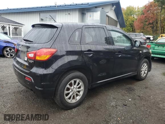 ✅ 2012 Mitsubishi Outlander ES • VIN: JA4AP3AU6CZ000372 • Lot: 86486525. Wystawiony na Copart z przebiegiem 88 621 mil. Bezpłatny archiwum sprzedaży aukcyjnych z USA i szczegółowy raport historii pojazdu na DreamBid. Zdjęcie 3.