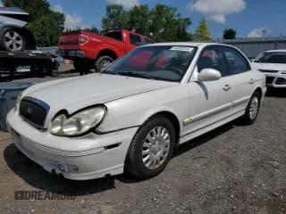 ✅ 2002 Hyundai Sonata • VIN: KMHWF25SX2A653457 • Lot: 64382015. Listed on Copart with 127,947 mi. Free auction sales archive from the USA and detailed vehicle history report at DreamBid. Image 1.