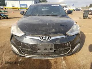 ✅ 2017 Hyundai Veloster • VIN: KMHTC6AD6HU322196 • Lot: 78419524. Wystawiony na Copart z przebiegiem 114 752 mil. Bezpłatny archiwum sprzedaży aukcyjnych z USA i szczegółowy raport historii pojazdu na DreamBid. Zdjęcie 5.