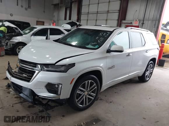 2022 Chevrolet Traverse High Country z VIN 1GNEVNKW6NJ181569, wystawiony jako IAAI lot #43291682 z przebiegiem 25 120 mil mil oraz . Historia ofert i sprzedaży dostępna na DreamBid. Obrazek 17.