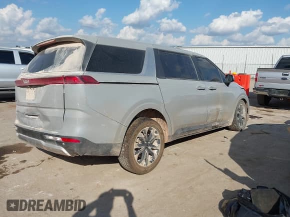 ✅ 2023 Kia Carnival EX • VIN: KNDNC5H3XP6300340 • Lot: 43406172. Listed on IAAI with 41,691 mi. Free auction sales archive from the USA and detailed vehicle history report at DreamBid. Image 4.