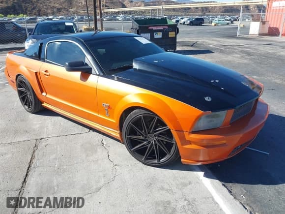 ✅ 2008 Ford Mustang GT Deluxe • VIN: 1ZVHT82H085116578 • Lot: 43302325. Listed on IAAI with 110,702 mi. Free auction sales archive from the USA and detailed vehicle history report at DreamBid. Image 1.