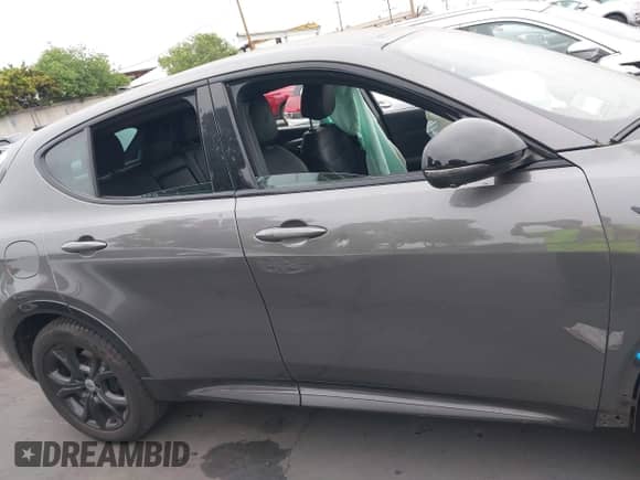 2024 Dodge Hornet R/T Plus z VIN ZACPDFDW9R3A20055, wystawiony jako IAAI lot #42033171 z przebiegiem Nie podano mil oraz . Historia ofert i sprzedaży dostępna na DreamBid. Obrazek 13.