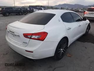 ✅ 2015 Maserati Ghibli • VIN: ZAM57XSA5F1162091 • Лот: 65981752. Опубликован ранее на Copart с пробегом 75 102 миль. Бесплатный доступ к архиву аукционных продаж из США и подробный отчёт об истории автомобиля на DreamBid. Изображение 4.
