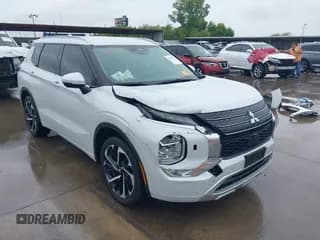 ✅ 2024 Mitsubishi Outlander SEL • VIN: JA4J4WA81RZ033253 • Lot: 42931336. Listed on IAAI with 10,112 mi. Free auction sales archive from the USA and detailed vehicle history report at DreamBid. Image 1.
