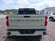 ✅ 2019 Chevrolet Silverado 1500 RST • VIN: 1GCRYEED3KZ363738 • Lot: 42157747. Wystawiony na IAAI z przebiegiem 75 591 mil. Bezpłatny archiwum sprzedaży aukcyjnych z USA i szczegółowy raport historii pojazdu na DreamBid. Zdjęcie 16.