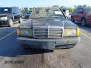✅ 1991 Mercedes-Benz 190 • VIN: WDBDA29D1MF766742 • Lot: 42879424. Wystawiony na IAAI z przebiegiem 175 244 mil. Bezpłatny archiwum sprzedaży aukcyjnych z USA i szczegółowy raport historii pojazdu na DreamBid. Zdjęcie 6.