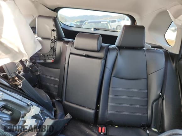 ✅ 2024 Toyota RAV4 Hybrid XLE Premium • VIN: JTMB6RFV9RD139113 • Lot: 92095685. Listed on Copart with 9,667 mi. Free auction sales archive from the USA and detailed vehicle history report at DreamBid. Image 10.