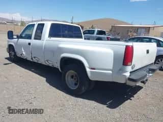 1990 Chevrolet Silverado 3500 с VIN 2GCHC39N1L1169169, выставлен на аукционе IAAI как лот 42859729 с пробегом 146 928 миль миль и . История ставок и продаж доступна на DreamBid. Изображение 3.