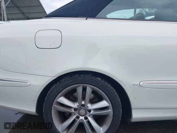 ✅ 2009 Mercedes-Benz CLK 350 • VIN: WDBTK56F49F264895 • Lot: 41781456. Wystawiony na IAAI z przebiegiem 136 767 mil. Bezpłatny archiwum sprzedaży aukcyjnych z USA i szczegółowy raport historii pojazdu na DreamBid. Zdjęcie 6.