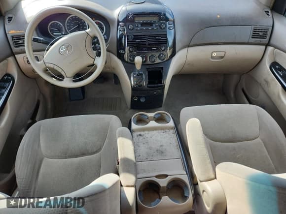 ✅ 2004 Toyota Sienna LE • VIN: 5TDBA23C84S016960 • Лот: 91653685. Опубликован ранее на Copart с пробегом 133 495 миль. Бесплатный доступ к архиву аукционных продаж из США и подробный отчёт об истории автомобиля на DreamBid. Изображение 8.