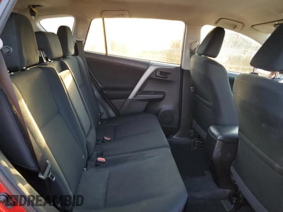 ✅ 2016 Toyota RAV4 LE • VIN: 2T3BFREV2GW537202 • Лот: 85732765. Опубликован ранее на Copart с пробегом 65 746 миль. Бесплатный доступ к архиву аукционных продаж из США и подробный отчёт об истории автомобиля на DreamBid. Изображение 11.