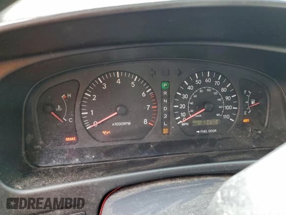 ✅ 1999 Toyota Sienna LE • VIN: 4T3ZF13CXXU118712 • Лот: 96823615. Опубликован ранее на Copart с пробегом 334 701 миль. Бесплатный доступ к архиву аукционных продаж из США и подробный отчёт об истории автомобиля на DreamBid. Изображение 9.