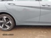 ✅ 2022 Hyundai Elantra SEL • VIN: KMHLN4AG4NU339597 • Lot: 43586652. Listed on IAAI with 27,361 mi. Free auction sales archive from the USA and detailed vehicle history report at DreamBid. Image 18.