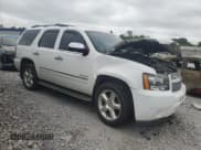 ✅ 2014 Chevrolet Tahoe LTZ • VIN: 1GNSCCE04ER134403 • Лот: 58833755. Опубликован ранее на Copart с пробегом 121 799 миль. Бесплатный доступ к архиву аукционных продаж из США и подробный отчёт об истории автомобиля на DreamBid. Изображение 4.