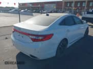 ✅ 2012 Hyundai Azera • VIN: KMHFH4JG8CA142922 • Lot: 42619570. Listed on IAAI with 238,761 mi. Free auction sales archive from the USA and detailed vehicle history report at DreamBid. Image 4.