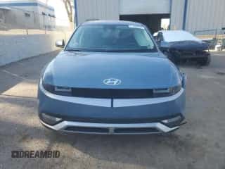 2022 Hyundai Ioniq 5 SE z VIN KM8KM4AE1NU073744, wystawiony jako Copart lot #71034244 z przebiegiem 9 957 mil mil oraz Szkoda całkowita • Salvage title. Historia ofert i sprzedaży dostępna na DreamBid. Obrazek 5.