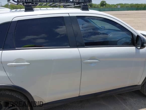 2018 Mitsubishi Outlander ES with VIN JA4AP3AU1JZ030716, listed as a IAAI auction lot 42733077 with 176,518 mi miles and . Bid and sale history available at DreamBid. Image 13.