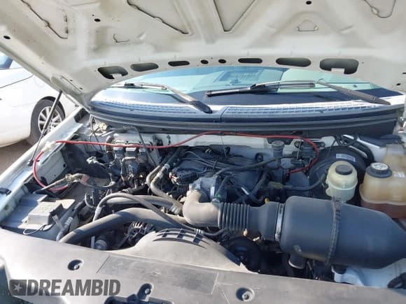 ✅ 2006 Ford F-150 XL • VIN: 1FTRF12286NA90438 • Lot: 42829079. Listed on IAAI with 106,485 mi. Free auction sales archive from the USA and detailed vehicle history report at DreamBid. Image 10.