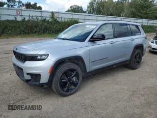 ✅ 2025 Jeep Grand Cherokee Altitude X • VIN: 1C4RJKAG1S8633302 • Lot: 71873175. Wystawiony na Copart z przebiegiem 4 996 mil. Bezpłatny archiwum sprzedaży aukcyjnych z USA i szczegółowy raport historii pojazdu na DreamBid. Zdjęcie 1.