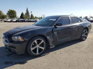 ✅ 2014 Dodge Charger RT • VIN: 2C3CDXCTXEH180420 • Lot: 82272525. Wystawiony na Copart z przebiegiem 224 502 mil. Bezpłatny archiwum sprzedaży aukcyjnych z USA i szczegółowy raport historii pojazdu na DreamBid. Zdjęcie 1.