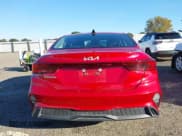 ✅ 2024 Kia Forte LXS • VIN: 3KPF24ADXRE804128 • Lot: 43565562. Wystawiony na IAAI z przebiegiem 10 215 mil. Bezpłatny archiwum sprzedaży aukcyjnych z USA i szczegółowy raport historii pojazdu na DreamBid. Zdjęcie 17.