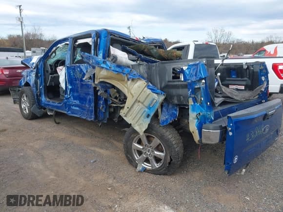 ✅ 2018 Ford F-150 Lariat • VIN: 1FTEW1EG2JKG05367 • Lot: 43691664. Wystawiony na IAAI z przebiegiem 139 014 mil. Bezpłatny archiwum sprzedaży aukcyjnych z USA i szczegółowy raport historii pojazdu na DreamBid. Zdjęcie 3.