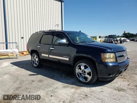 ✅ 2007 Chevrolet Tahoe LTZ • VIN: 1GNFC13077R364481 • Lot: 90916715. Listed on Copart with 297,549 mi. Free auction sales archive from the USA and detailed vehicle history report at DreamBid. Image 14.