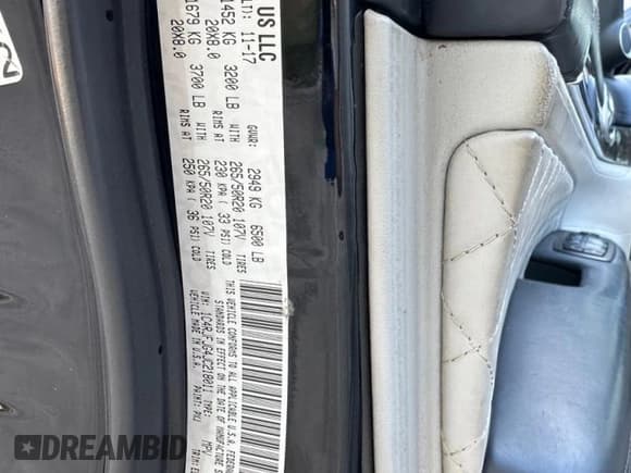 ✅ 2018 Jeep Grand Cherokee Summit • VIN: 1C4RJFJG4JC218011 • Lot: 91515965. Listed on Copart with 140,761 mi. Free auction sales archive from the USA and detailed vehicle history report at DreamBid. Image 10.