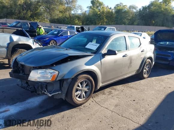 2012 Dodge Avenger SE z VIN 1C3CDZABXCN150957, wystawiony jako IAAI lot #43386880 z przebiegiem 182 198 mil mil oraz . Historia ofert i sprzedaży dostępna na DreamBid. Obrazek 18.