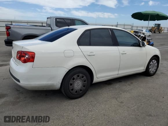 ✅ 2007 Volkswagen Jetta • VIN: 3VWGG71K97M122377 • Лот: 63618165. Опубликован ранее на Copart с пробегом 289 800 миль. Бесплатный доступ к архиву аукционных продаж из США и подробный отчёт об истории автомобиля на DreamBid. Изображение 3.