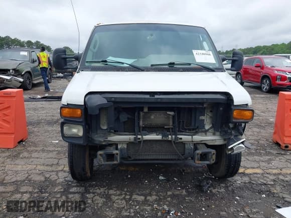 ✅ 2011 Ford Econoline Cargo Commercial • VIN: 1FTNE1EW6BDA82354 • Lot: 42340908. Listed on IAAI with 312,950 mi. Free auction sales archive from the USA and detailed vehicle history report at DreamBid. Image 6.