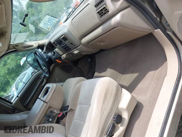 ✅ 2003 Ford F-350 XL • VIN: 1FTSW30S83EA91276 • Lot: 42494675. Listed on IAAI with 138,343 mi. Free auction sales archive from the USA and detailed vehicle history report at DreamBid. Image 5.