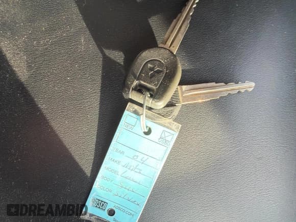 ✅ 2004 Mitsubishi Montero Limited • VIN: JA4MW51S34J009184 • Лот: 43571176. Опубликован ранее на IAAI с пробегом 177 597 миль. Бесплатный доступ к архиву аукционных продаж из США и подробный отчёт об истории автомобиля на DreamBid. Изображение 10.