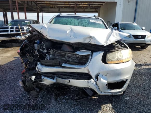 ✅ 2010 Hyundai Santa Fe GLS • VIN: 5NMSG3AB1AH385043 • Lot: 83754764. Listed on Copart with 167,162 mi. Free auction sales archive from the USA and detailed vehicle history report at DreamBid. Image 5.