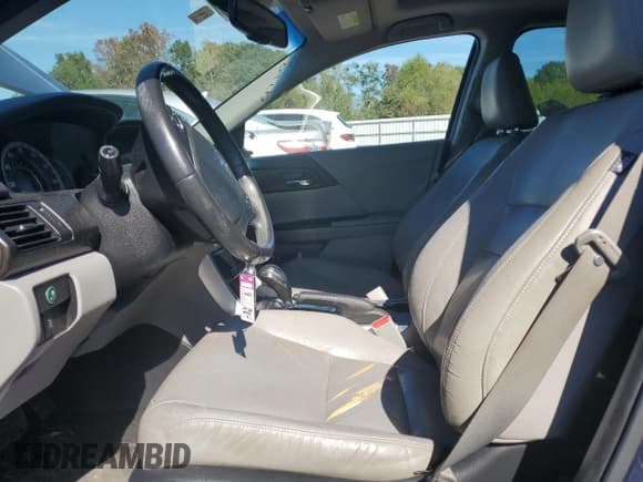 ✅ 2013 Honda Accord EX-L • VIN: 1HGCR2F85DA094938 • Lot: 90421565. Wystawiony na Copart z przebiegiem 199 739 mil. Bezpłatny archiwum sprzedaży aukcyjnych z USA i szczegółowy raport historii pojazdu na DreamBid. Zdjęcie 7.