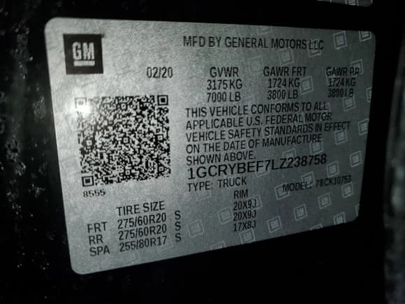 ✅ 2020 Chevrolet Silverado 1500 Custom • VIN: 1GCRYBEF7LZ238758 • Lot: 86346024. Wystawiony na Copart z przebiegiem 81 573 mil. Bezpłatny archiwum sprzedaży aukcyjnych z USA i szczegółowy raport historii pojazdu na DreamBid. Zdjęcie 15.