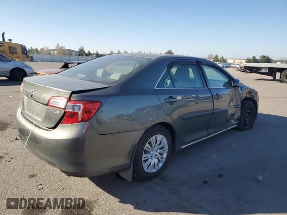 ✅ 2014 Toyota Camry LE • VIN: 4T4BF1FK2ER430264 • Лот: 92923225. Опубликован ранее на Copart с пробегом 73 767 миль. Бесплатный доступ к архиву аукционных продаж из США и подробный отчёт об истории автомобиля на DreamBid. Изображение 3.