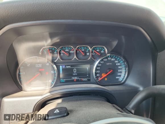 ✅ 2018 Chevrolet Silverado 1500 LT • VIN: 3GCPCREC7JG596184 • Lot: 86129855. Wystawiony na Copart z przebiegiem 72 080 mil. Bezpłatny archiwum sprzedaży aukcyjnych z USA i szczegółowy raport historii pojazdu na DreamBid. Zdjęcie 9.