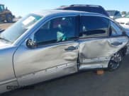 ✅ 1998 Mercedes-Benz E 320 • VIN: WDBJF65F4WA699931 • Lot: 43653446. Wystawiony na IAAI z przebiegiem 126 403 mil. Bezpłatny archiwum sprzedaży aukcyjnych z USA i szczegółowy raport historii pojazdu na DreamBid. Zdjęcie 6.