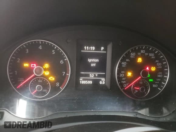 ✅ 2013 Volkswagen Eos Executive • VIN: WVWFW8AH0DV004876 • Lot: 85537114. Listed on Copart with 180,599 mi. Free auction sales archive from the USA and detailed vehicle history report at DreamBid. Image 9.