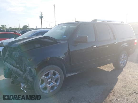 ✅ 2014 Ford Expedition Max Limited • VIN: 1FMJK1K54EEF62471 • Lot: 42656353. Listed on IAAI with 143,466 mi. Free auction sales archive from the USA and detailed vehicle history report at DreamBid. Image 17.