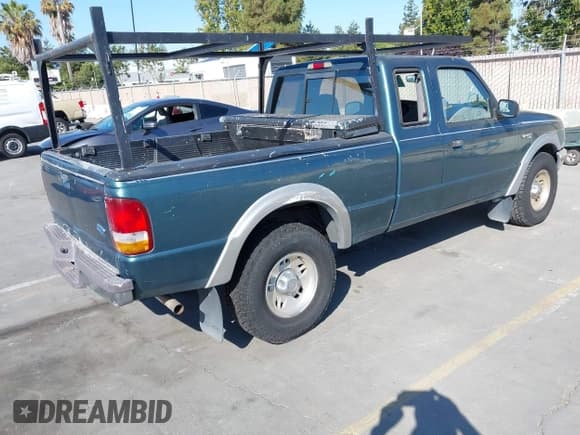 ✅ 1996 Ford Ranger XLT • VIN: 1FTDR15X6TPA67359 • Lot: 43010859. Listed on IAAI with 179,293 mi. Free auction sales archive from the USA and detailed vehicle history report at DreamBid. Image 4.