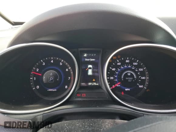 ✅ 2015 Hyundai Santa Fe • VIN: 5XYZW4LA0FG261682 • Лот: 39040654. Опубликован ранее на Copart с пробегом 59 175 миль. Бесплатный доступ к архиву аукционных продаж из США и подробный отчёт об истории автомобиля на DreamBid. Изображение 9.