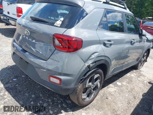 ✅ 2021 Hyundai Venue SEL • VIN: KMHRC8A31MU086354 • Lot: 42242139. Listed on IAAI with 81,963 mi. Free auction sales archive from the USA and detailed vehicle history report at DreamBid. Image 4.