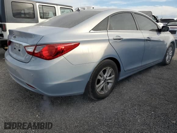 ✅ 2013 Hyundai Sonata GLS • VIN: 5NPEB4AC5DH757923 • Lot: 75316734. Wystawiony na Copart z przebiegiem 85 817 mil. Bezpłatny archiwum sprzedaży aukcyjnych z USA i szczegółowy raport historii pojazdu na DreamBid. Zdjęcie 3.